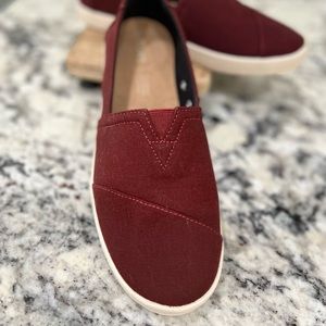 Tom’s Alpargata Slip-ons Size 7.5